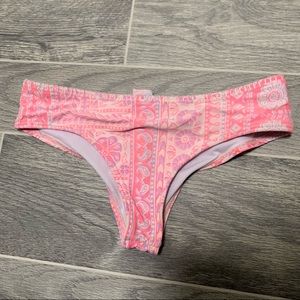 Billabong cheeky bottoms